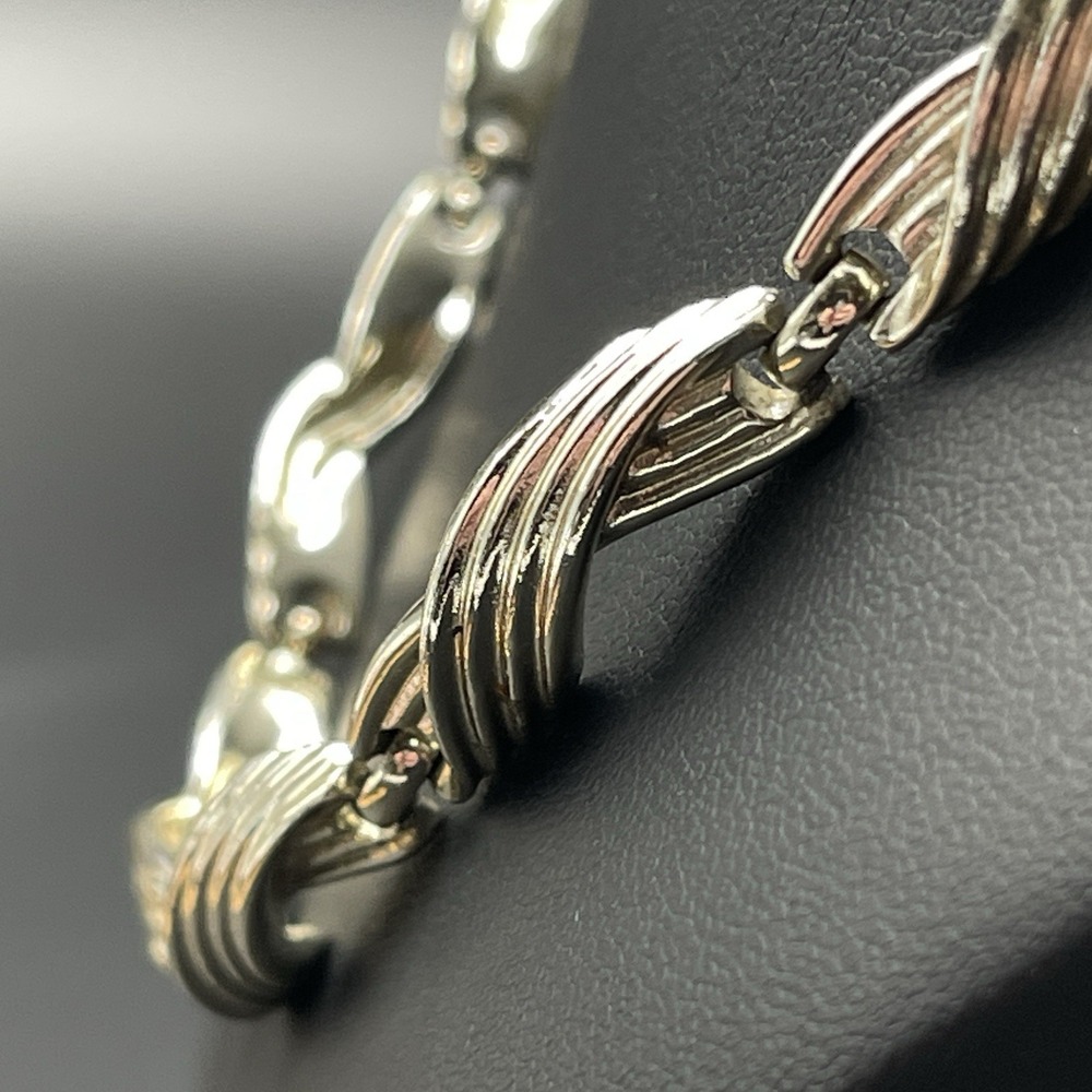 Lisner Gold Tone Link Necklace Twisted Leaf Chain Vintage Adjustable 1029 - Picture 4 of 9